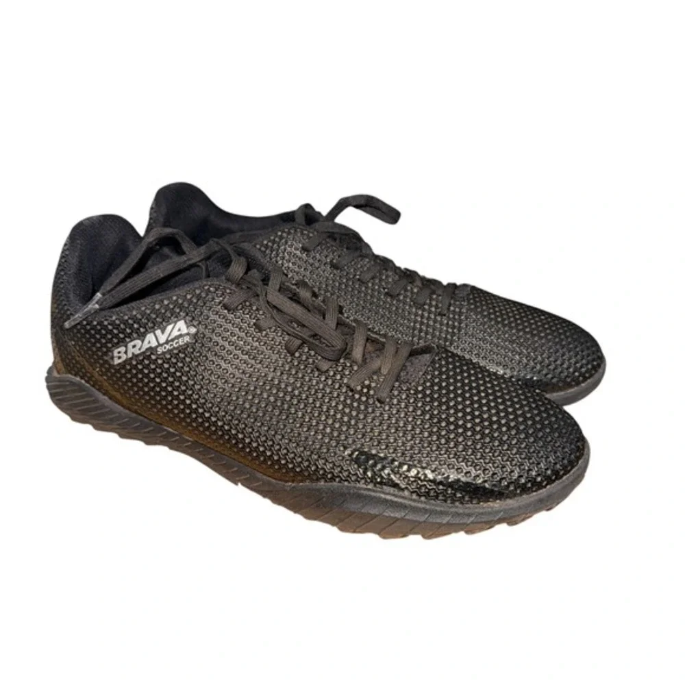 Brava Soccer‎ Turf Shoes Mens 11D Pre-Owned Shoes All Black Textured Lightweight